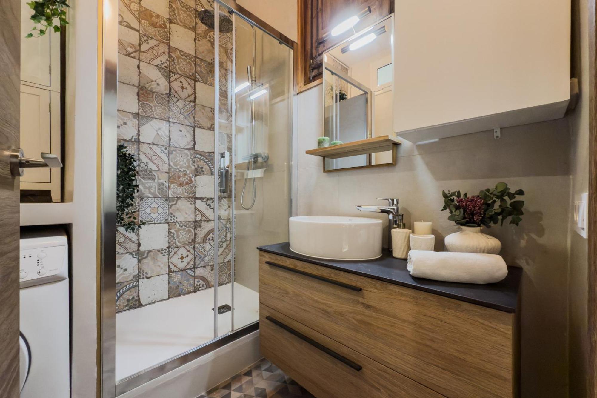 Magalhaes - Trad Flat In Poble Sec, Near Ramblas Барселона Екстер'єр фото