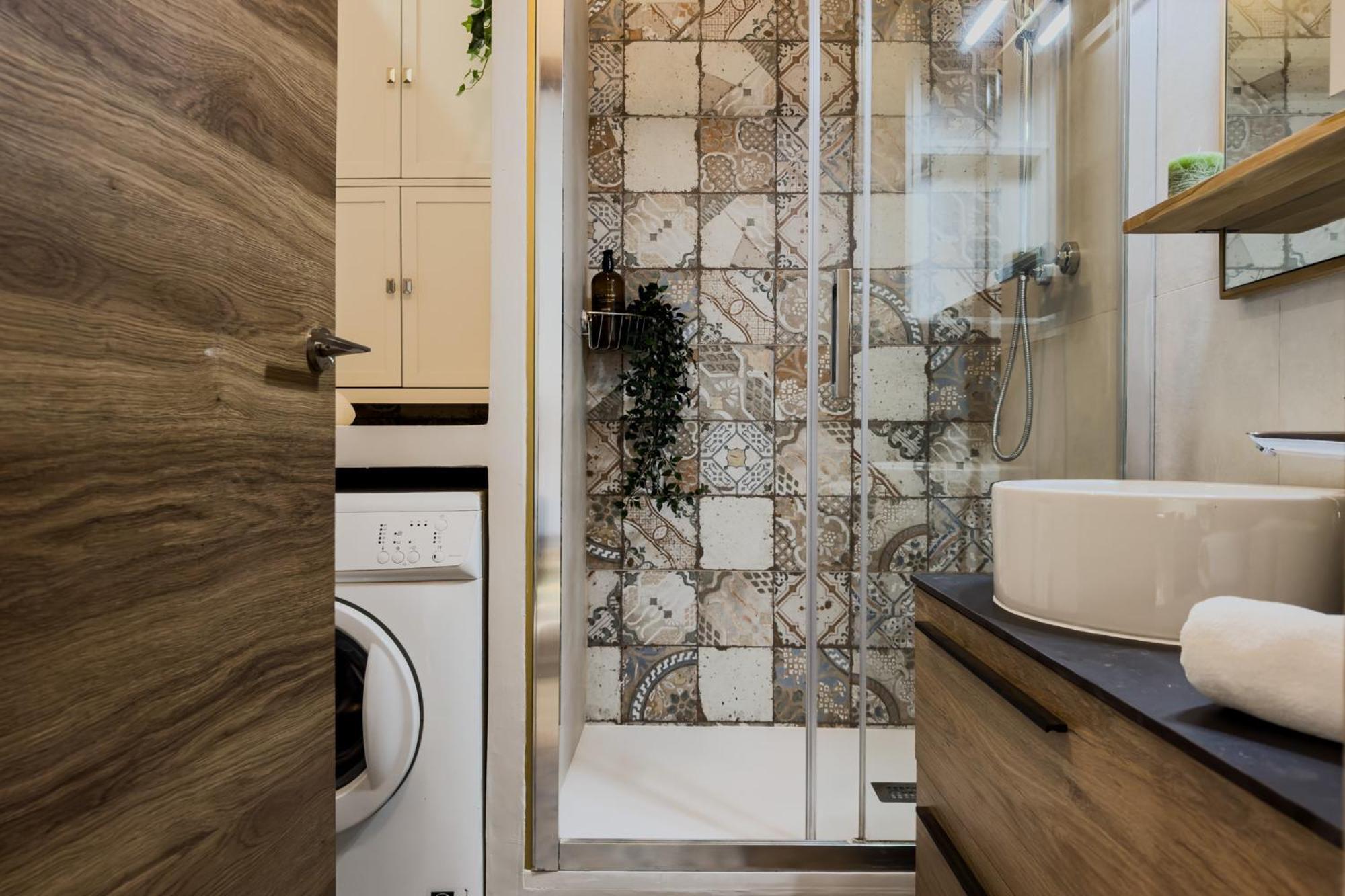Magalhaes - Trad Flat In Poble Sec, Near Ramblas Барселона Екстер'єр фото