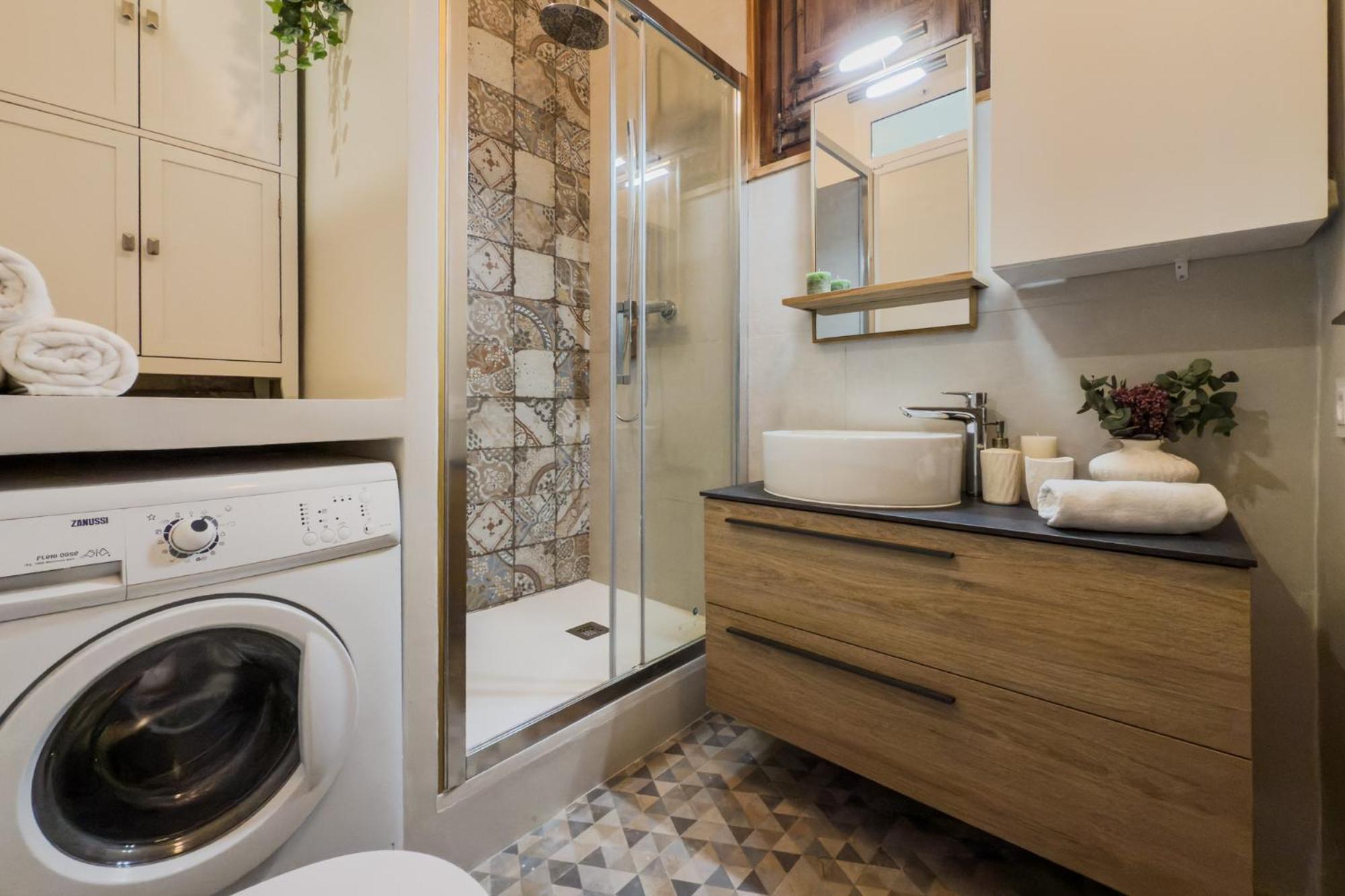 Magalhaes - Trad Flat In Poble Sec, Near Ramblas Барселона Екстер'єр фото