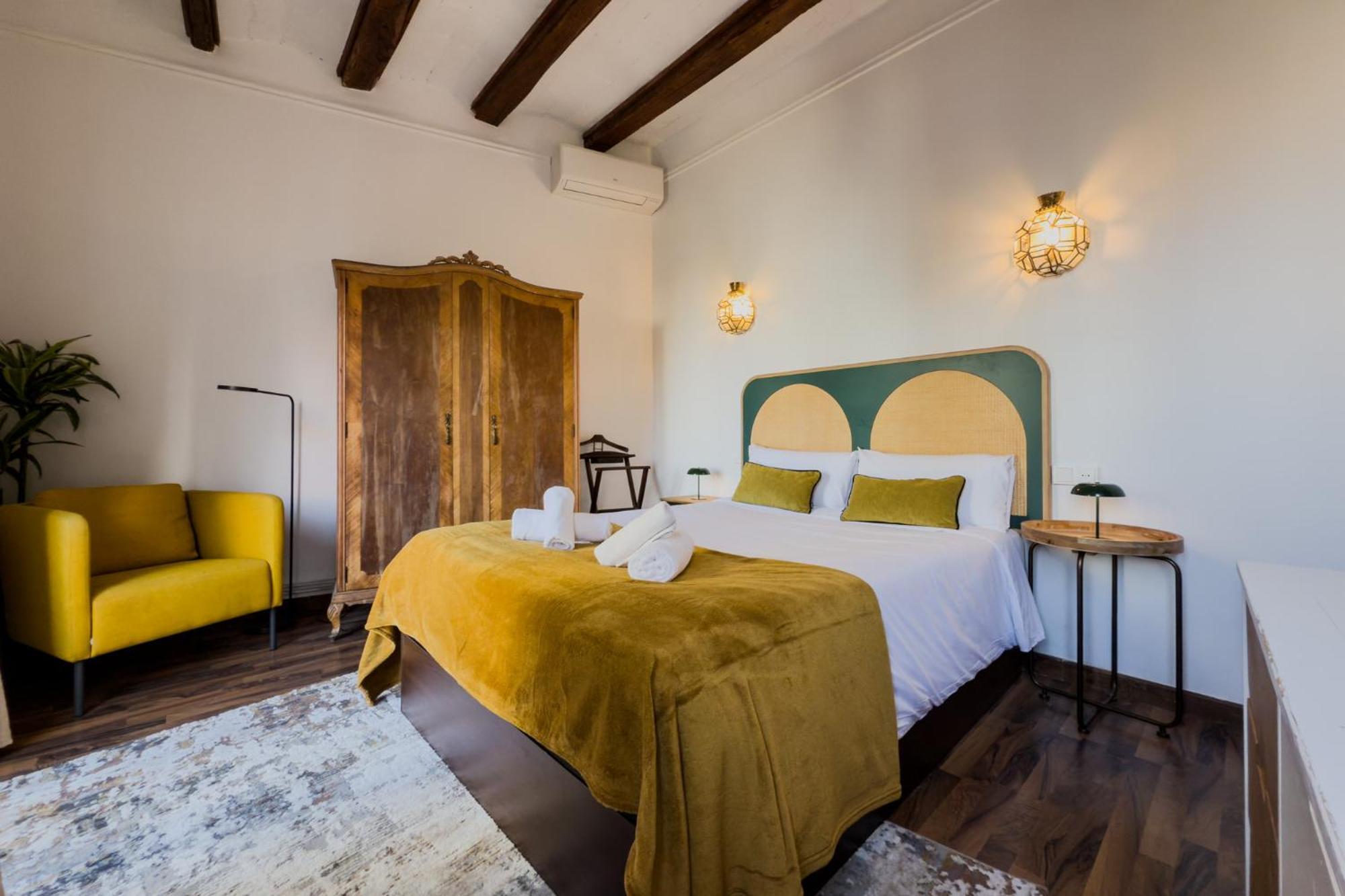 Magalhaes - Trad Flat In Poble Sec, Near Ramblas Барселона Екстер'єр фото